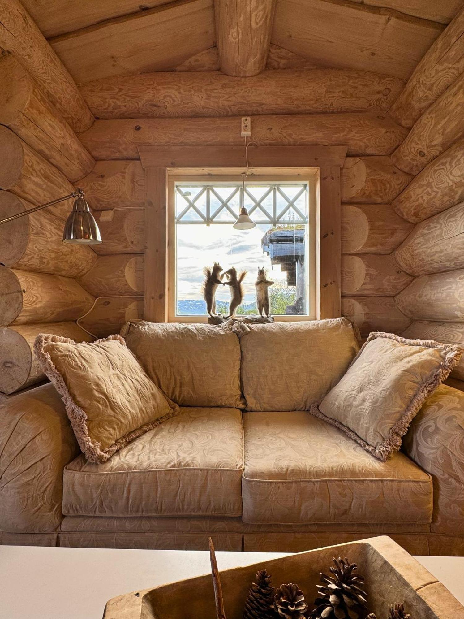 Unique Arctic Timber Cabin Skaidi Eksteriør bilde