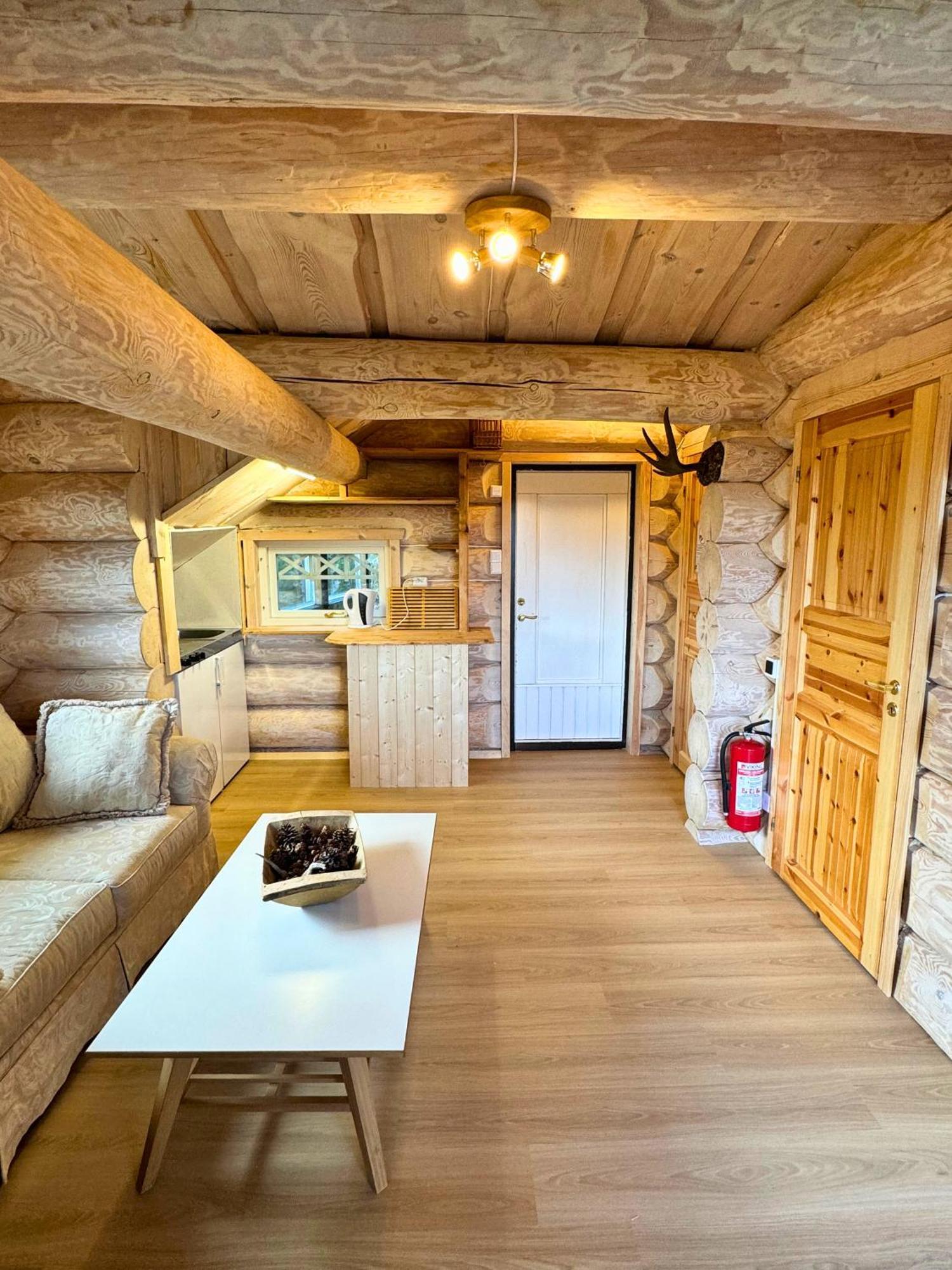 Unique Arctic Timber Cabin Skaidi Eksteriør bilde