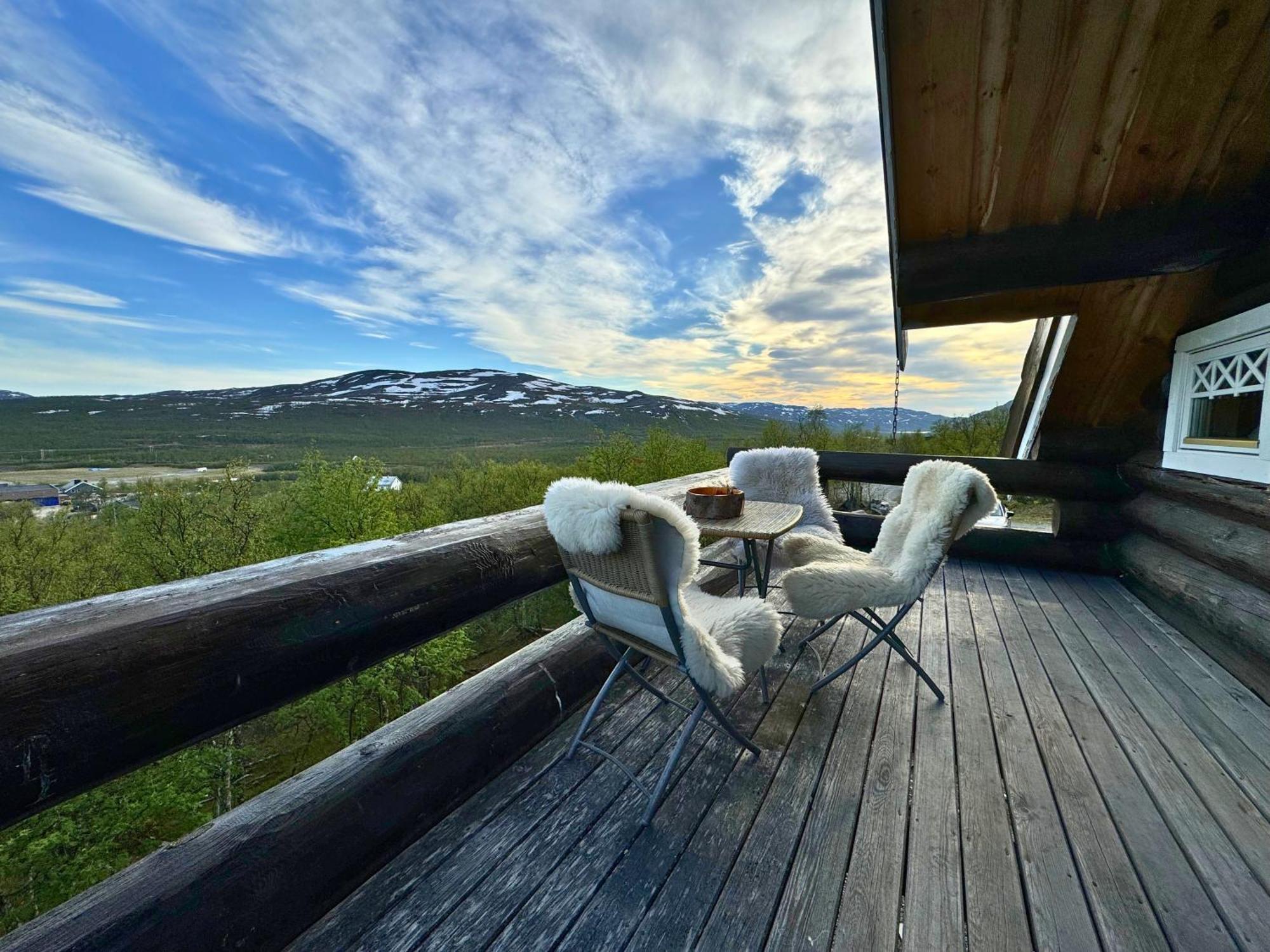 Unique Arctic Timber Cabin Skaidi Eksteriør bilde